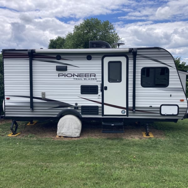2019 Heartland RVs Pioneer Travel Trailer available for rent in Gap, Pennsylvania