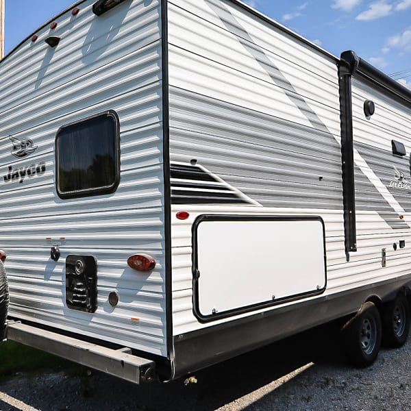 2025 Jayco Jay Flight SLX Travel Trailer available for rent in Athena, Oregon