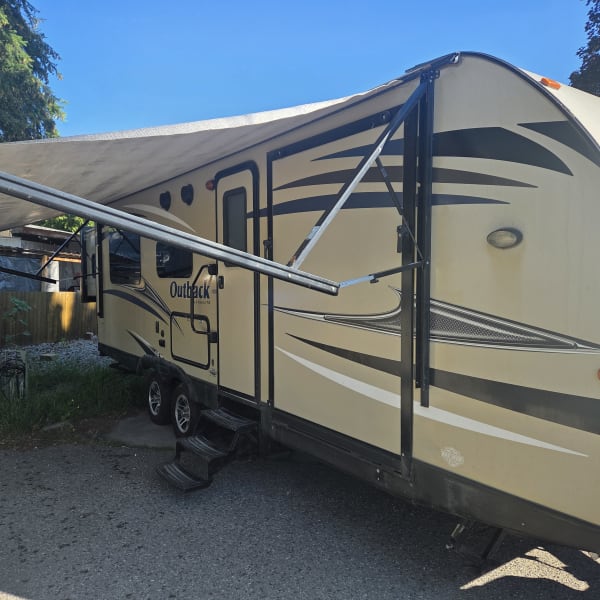 2017 Keystone Outback Toy Hauler available for rent in Kelowna, British Columbia