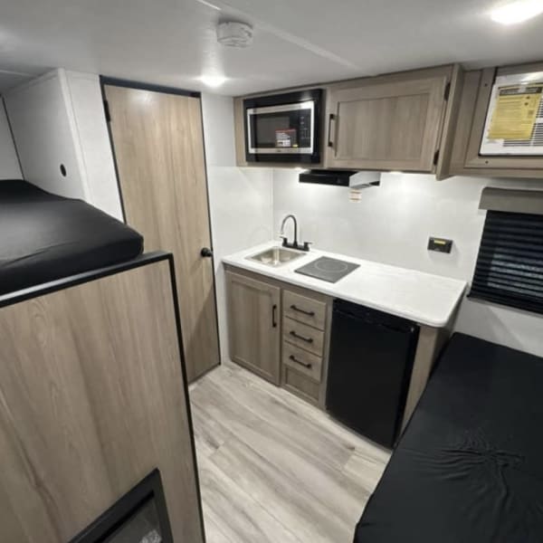 2025 4YDTCME14TM932345 13B Travel Trailer available for rent in Breckenridge, Texas