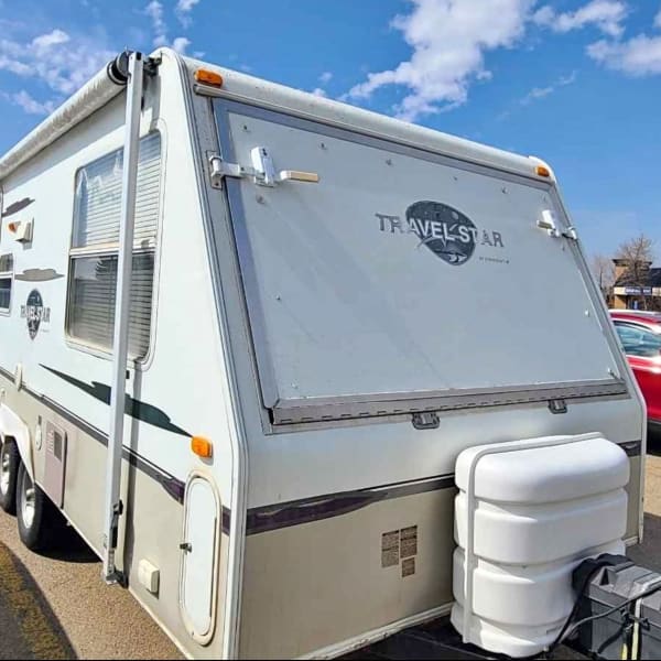 2005 Starcraft Travel Star trailer available for rent in Edmonton, Alberta