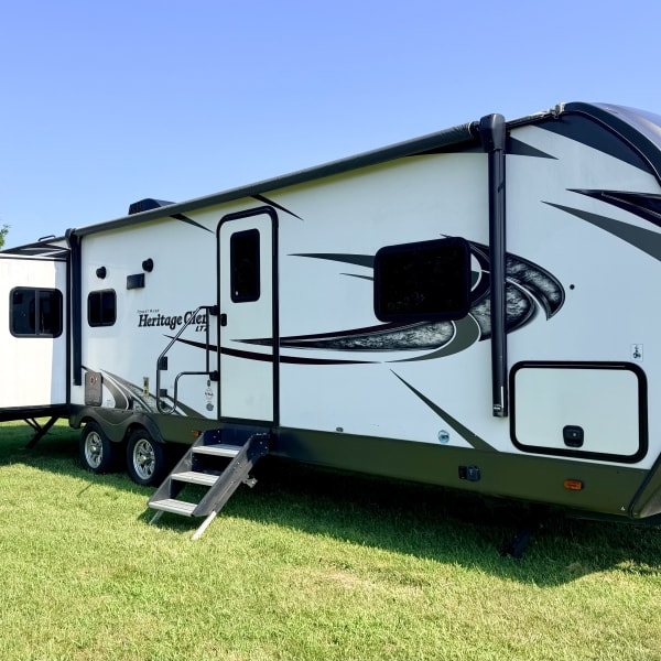 2018 Forest River Wildwood Heritage Glen Travel Trailer available for rent in Prospect, Ohio