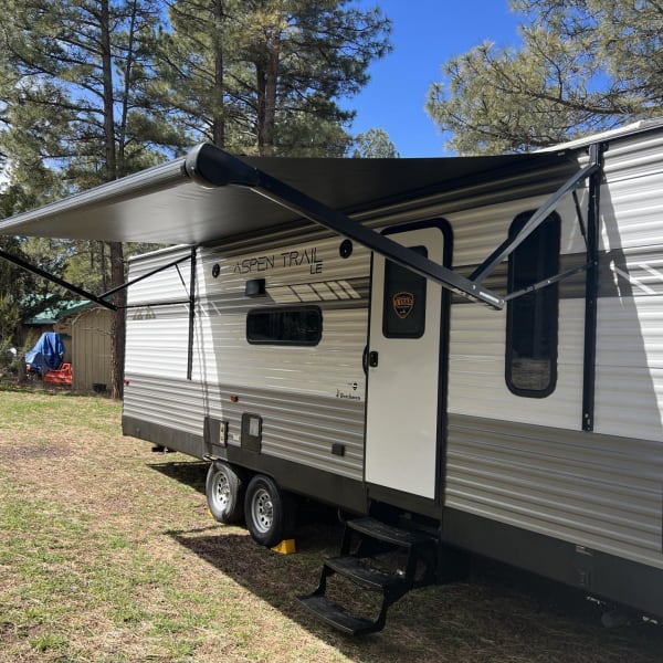 2022 Dutchmen Aspen Trail LE 26BH Travel Trailer available for rent in Georgetown, Texas