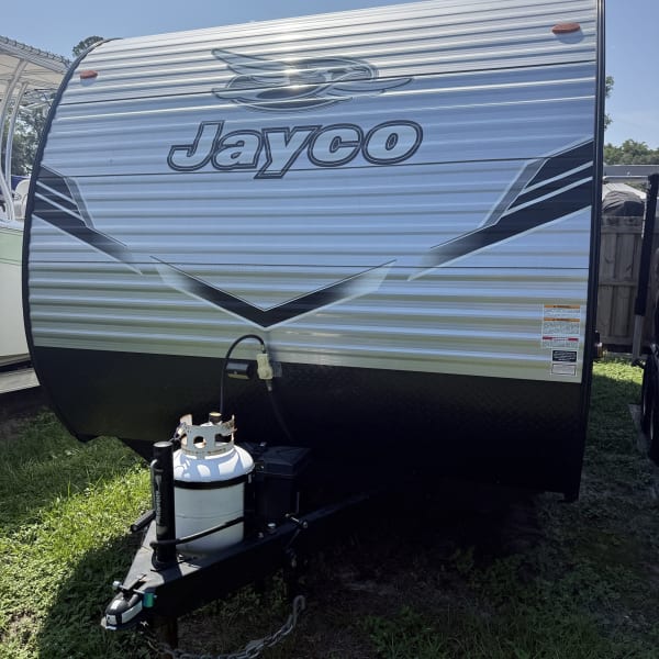 2025 Jayco Jay Flight SLX Travel Trailer available for rent in Jacksonville, Florida