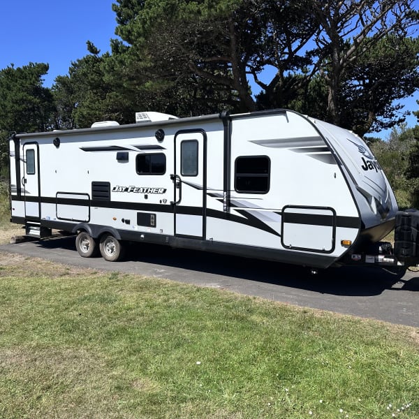 2022 Jayco Jay Feather Travel Trailer available for rent in Aloha, Oregon