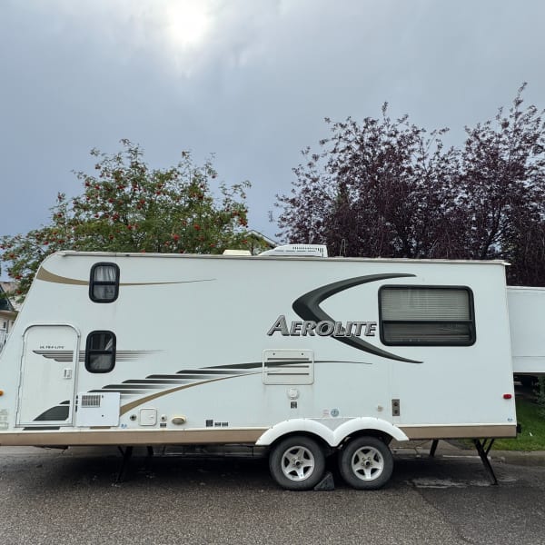 2009 Aerolite Aerolite Trailer Travel Trailer available for rent in Chestermere, Alberta