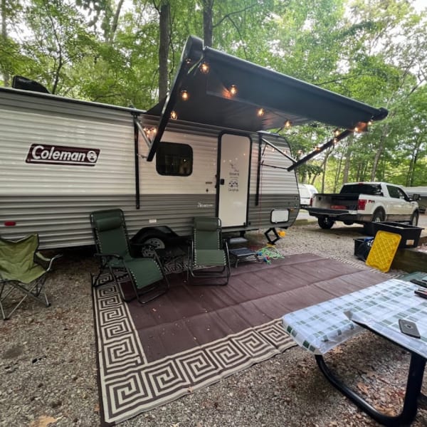 2023 Dutchmen Coleman Lantern LT Travel Trailer available for rent in Eatonton, Georgia