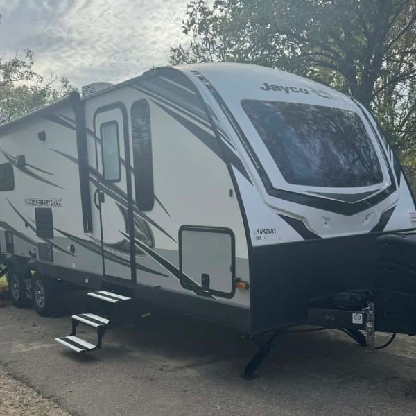 2022 Jayco White Hawk Travel Trailer available for rent in Lincoln, Nebraska