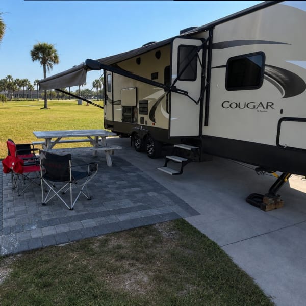 2019 Keystone RV Cougar Travel Trailer available for rent in Huddleston, Virginia