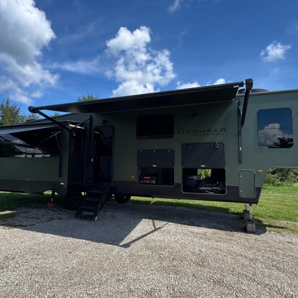 2026 Keystone RV Cougar Fifth Wheel available for rent in Raymond, Ohio