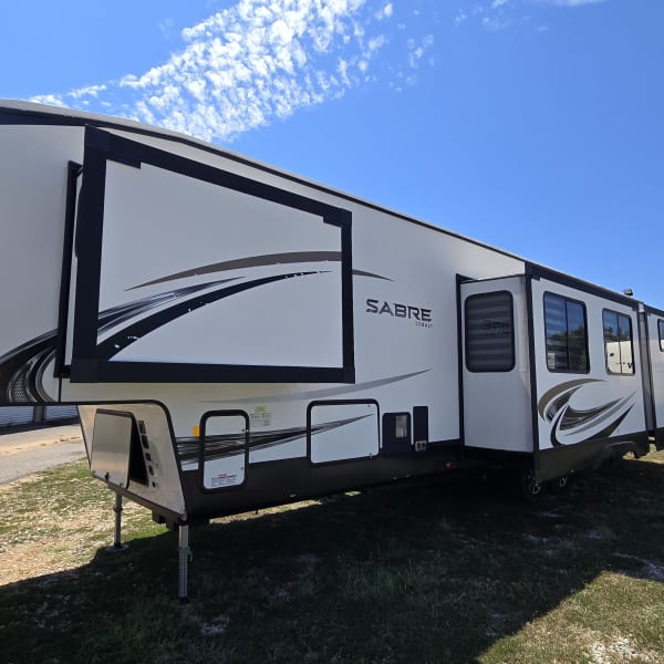 2020 Forest River Sabre Fifth Wheel available for rent in Colbert, Georgia
