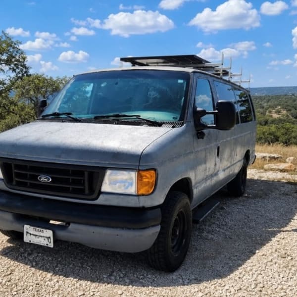 2006 Ford E350 Box Van Class B available for rent in Richardson, Texas