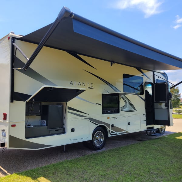 2022 Jayco Alante Class A available for rent in Leland, North Carolina