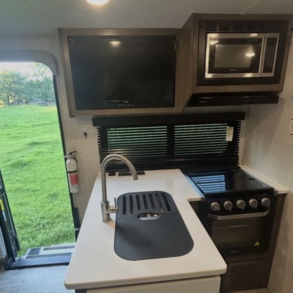 2023 Rockwood Mini Lite 2104S trailer available for rent in Pineville, Louisiana
