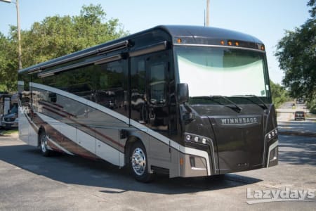 2019 Winnebago Forza 38W