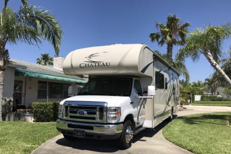 The People of Abinadom: 2020 Thor Motor Coach Chateau