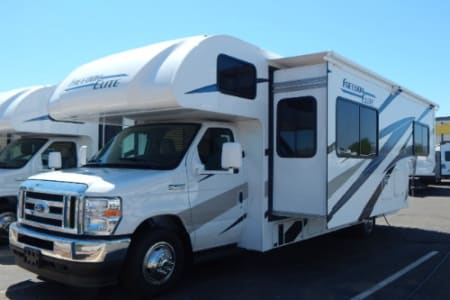2021 Thor Motor Coach Freedom Elite 27HE