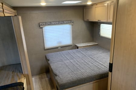 2020 Thor Motor Coach Four Winds 30D (25379)
