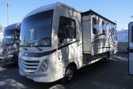 2018 Flair-Fleetwood Flair-Fleetwood Motorhome