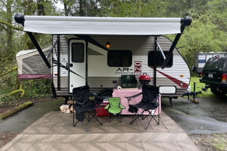 2017 Starcraft Very Light Tow w/ Heater/AC/Sleeps 5 Ready to Rock N Roll