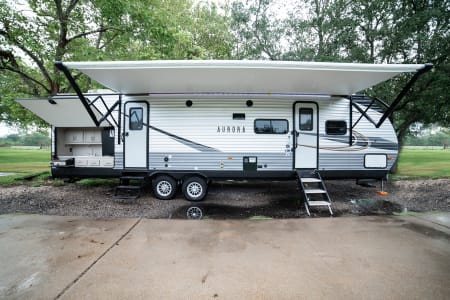Gulf Coasts large family friendly RV Rental