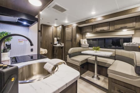2023 Mercedes Sprinter Coachmen Prism