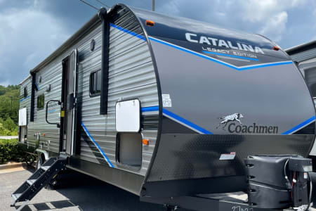 2022 Coachmen Catalina Legacy Bunkhouse &ldquo;Dahlilah&rdquo;