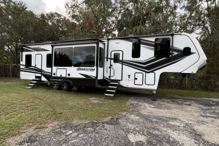 2022 Grand Design Momentum 395 MS-R Toy Hauler