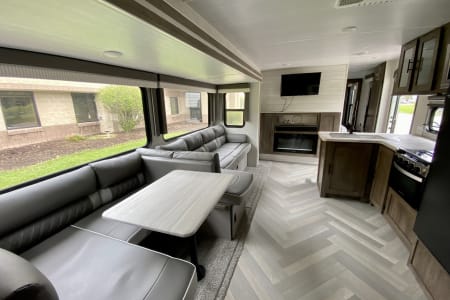 2021 Wildwood Bunkroom 35' #EJ