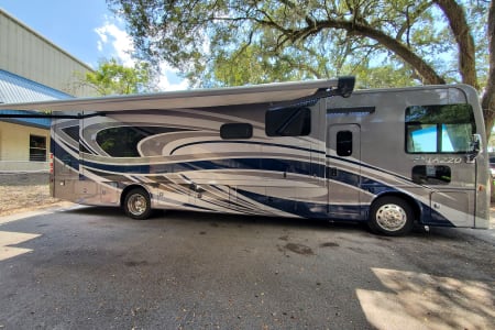 2022 THOR PALAZZO 37.5'