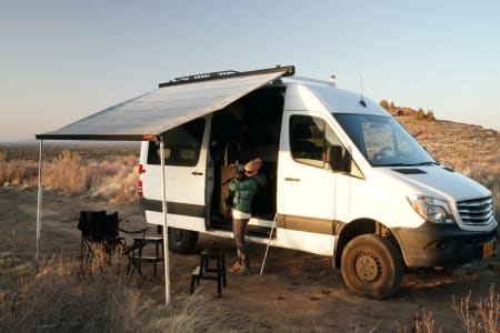 4x4 Alma Adventure Sprinter, 20 mpg!! Starlink WiFi available!