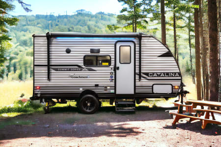 2024 Catalina Sleeps 5 With Bunk Beds!