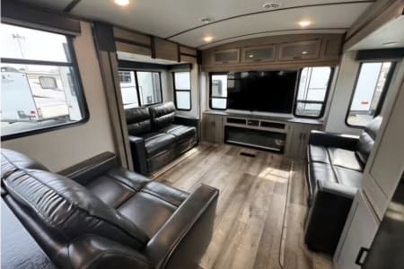 Carolina Camper *Sheets and Linens Provided*
