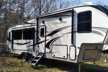 Elegance of outdoor camping - Keystone RV Cougar 30RLS