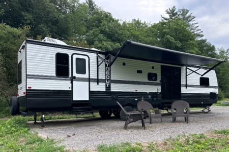 2-Suite Comfort on Wheels &ndash; Perfect Maine Escape