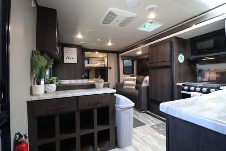 Say hello to "Hope" | Two Queen Beds | Large Family Bunkhouse