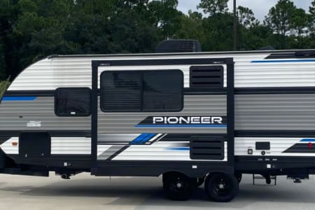 2023 Like New! Delivery & Setup for you! Loaded!