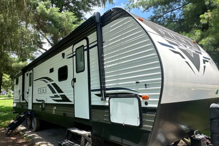2021 Palomino Puma 31QBBH
