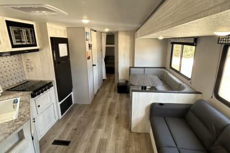 "Texas Triple Chill" Coachmen Shasta 530QB