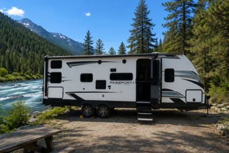 Travel Trailer | Sleeps 8 | Festival & Family Ready