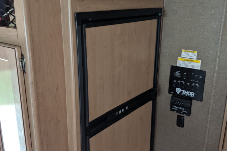 Refrigerator