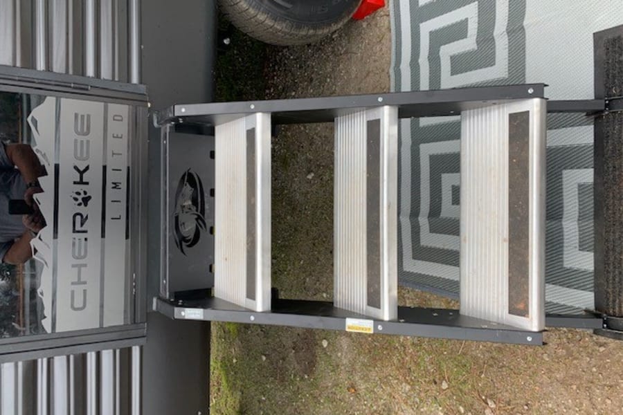 Sturdy entry stairs