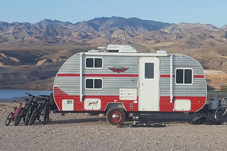 Boondocking on Lake Mead