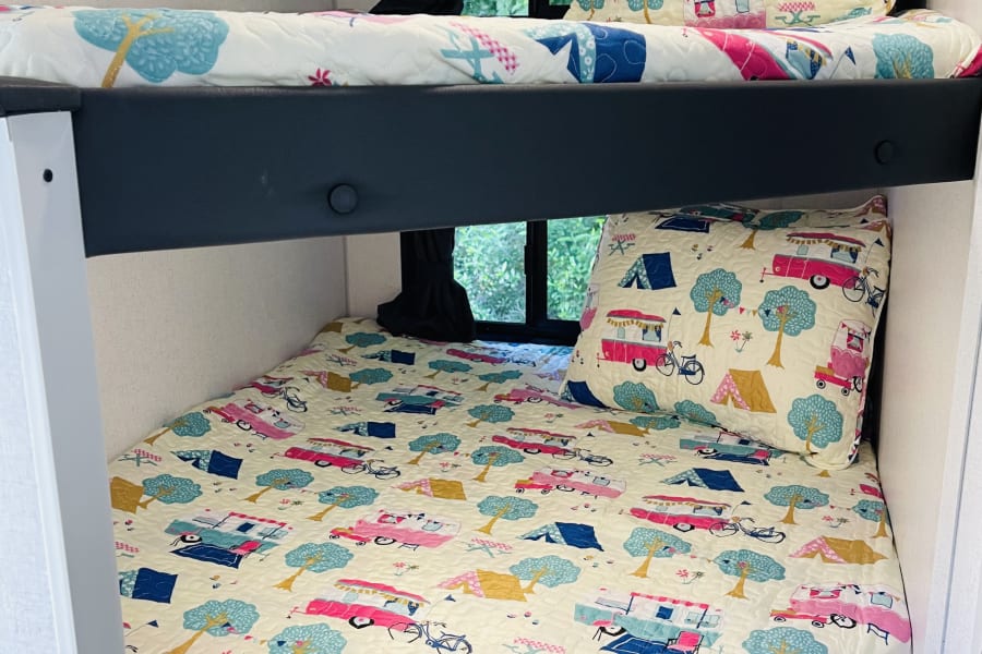 Great bunk beds!! Both full size 