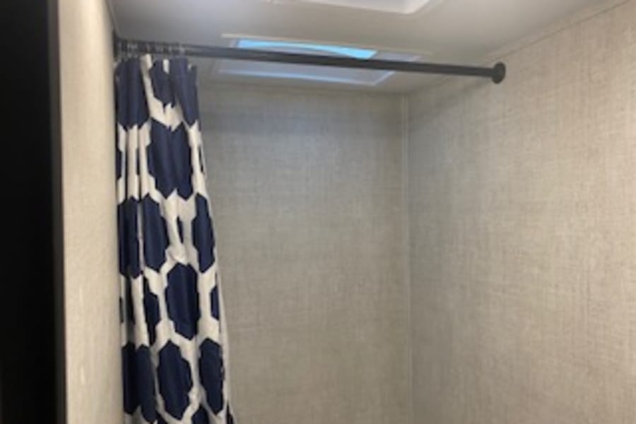 Shower with Skylight
Tub basin

