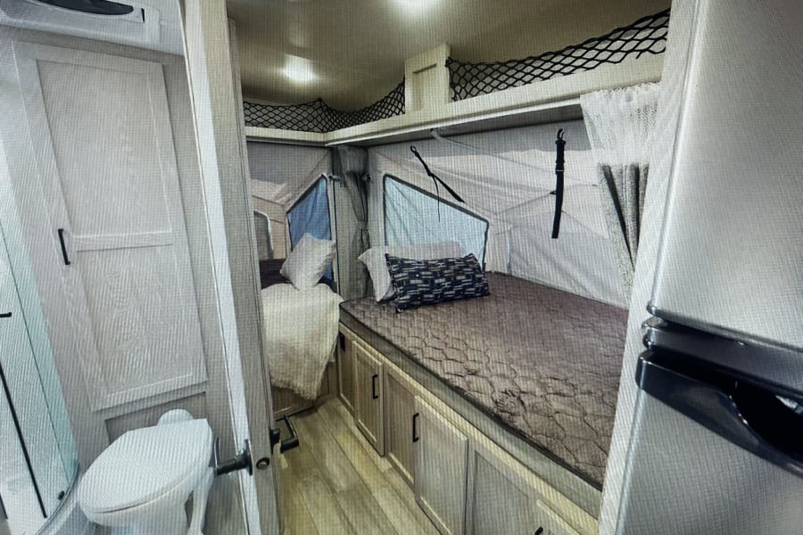 1 of 3 queen beds 