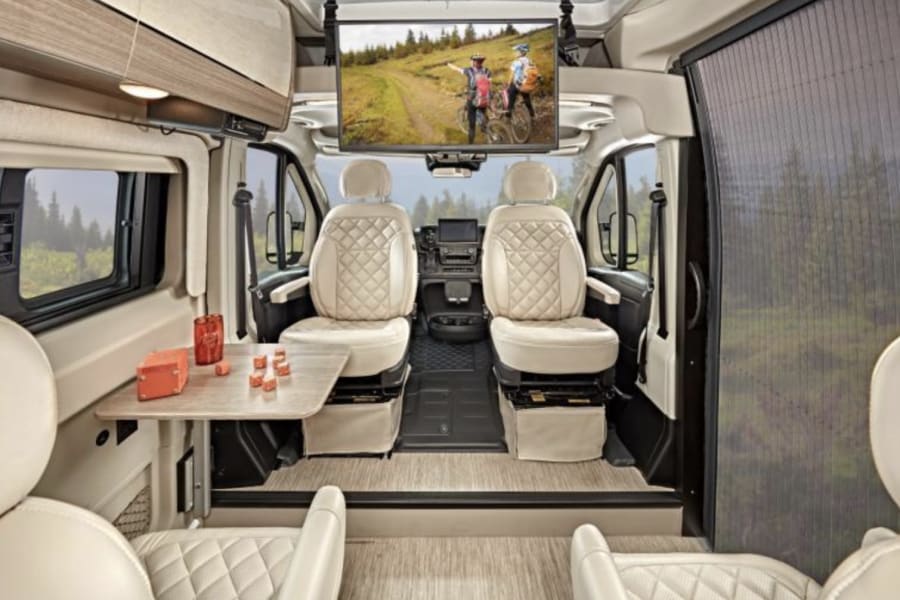 The front seats swivel around for better seating placement. 