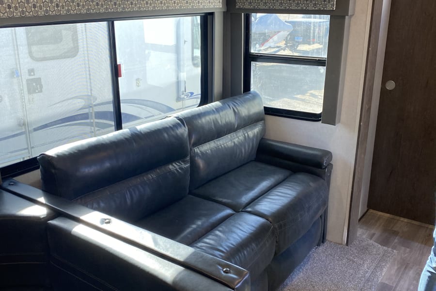 reclining sofa chairs