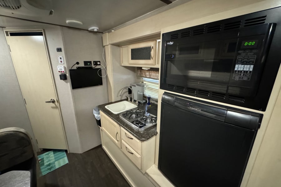 Kitchen with the slide out 