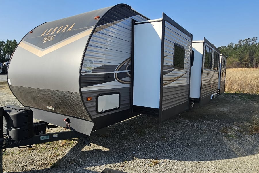 Non campsite front
